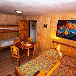 Rekreacny Dom Shalom Apartment Smrečany